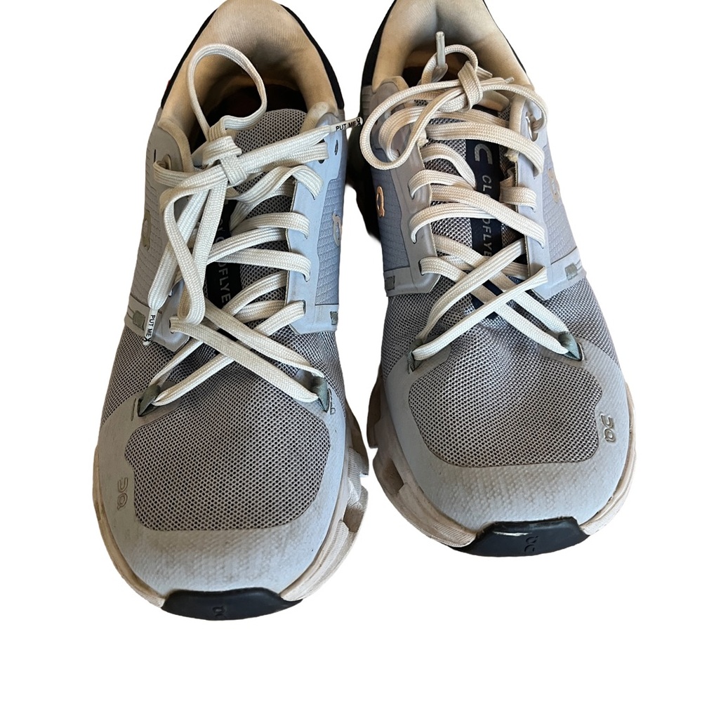 On Running Cloudflyer White and Blue Sneakers - Picture 3 of 4